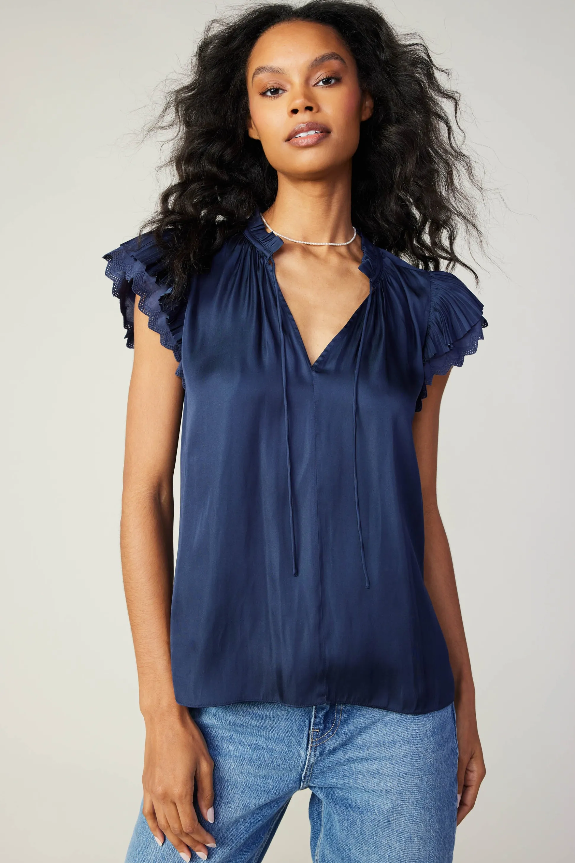Layered Lace Sleeve Top<Current Air Discount
