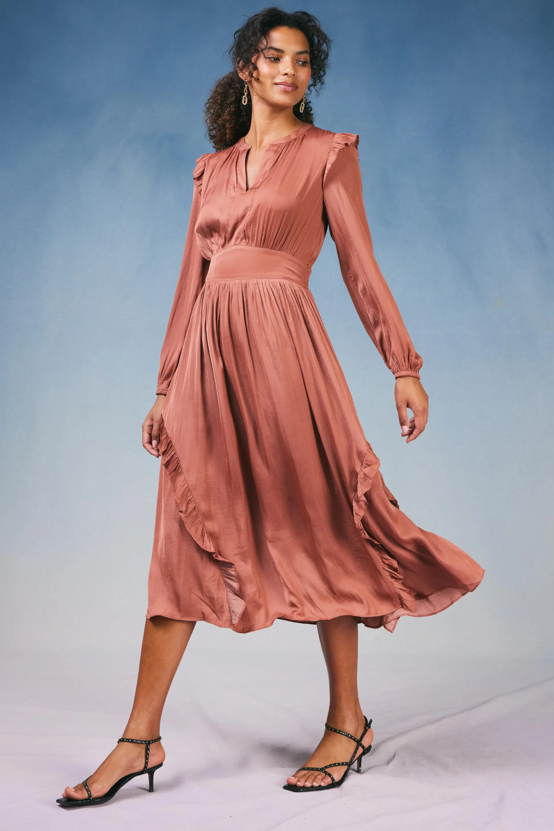 Emmaline Ruffled Midi Dress<Current Air Best