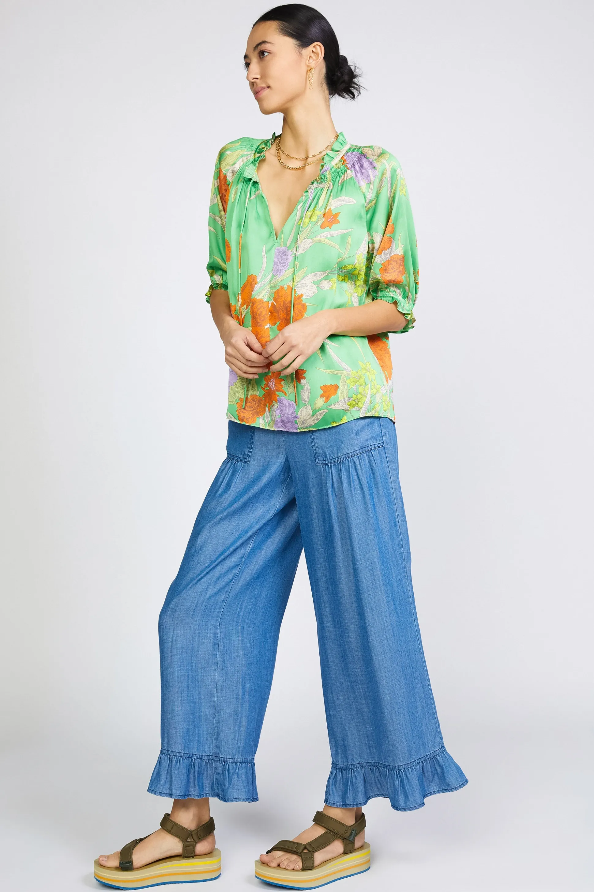 Floral Split Neck Blouse<Current Air Outlet