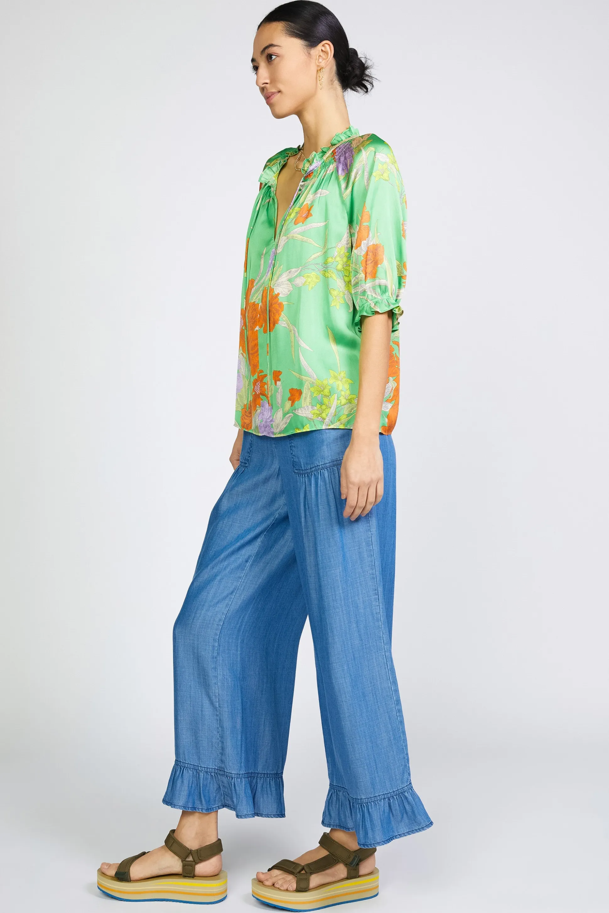Floral Split Neck Blouse<Current Air Outlet