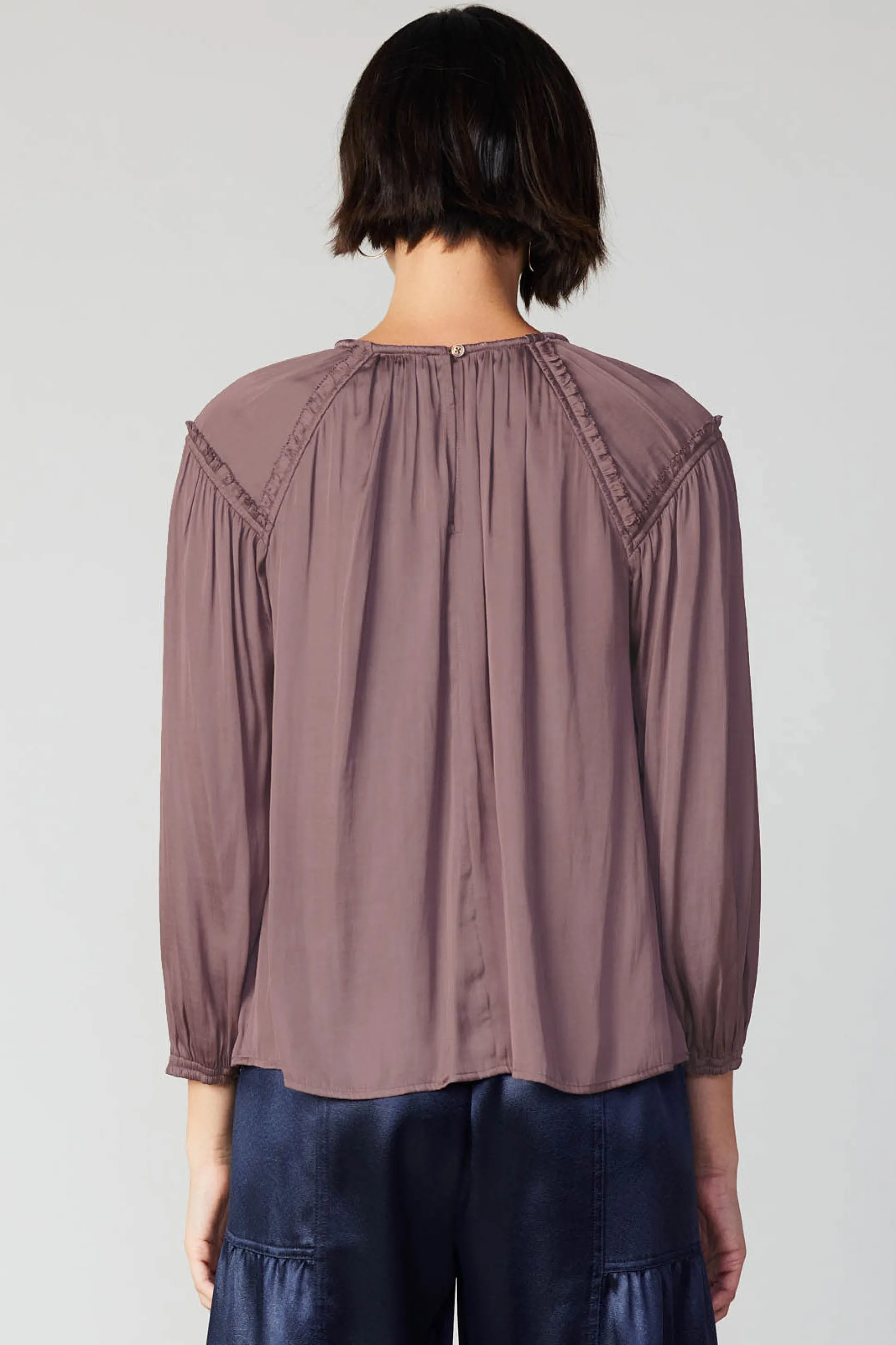 Round Neck Ruffled Top<Current Air Fashion