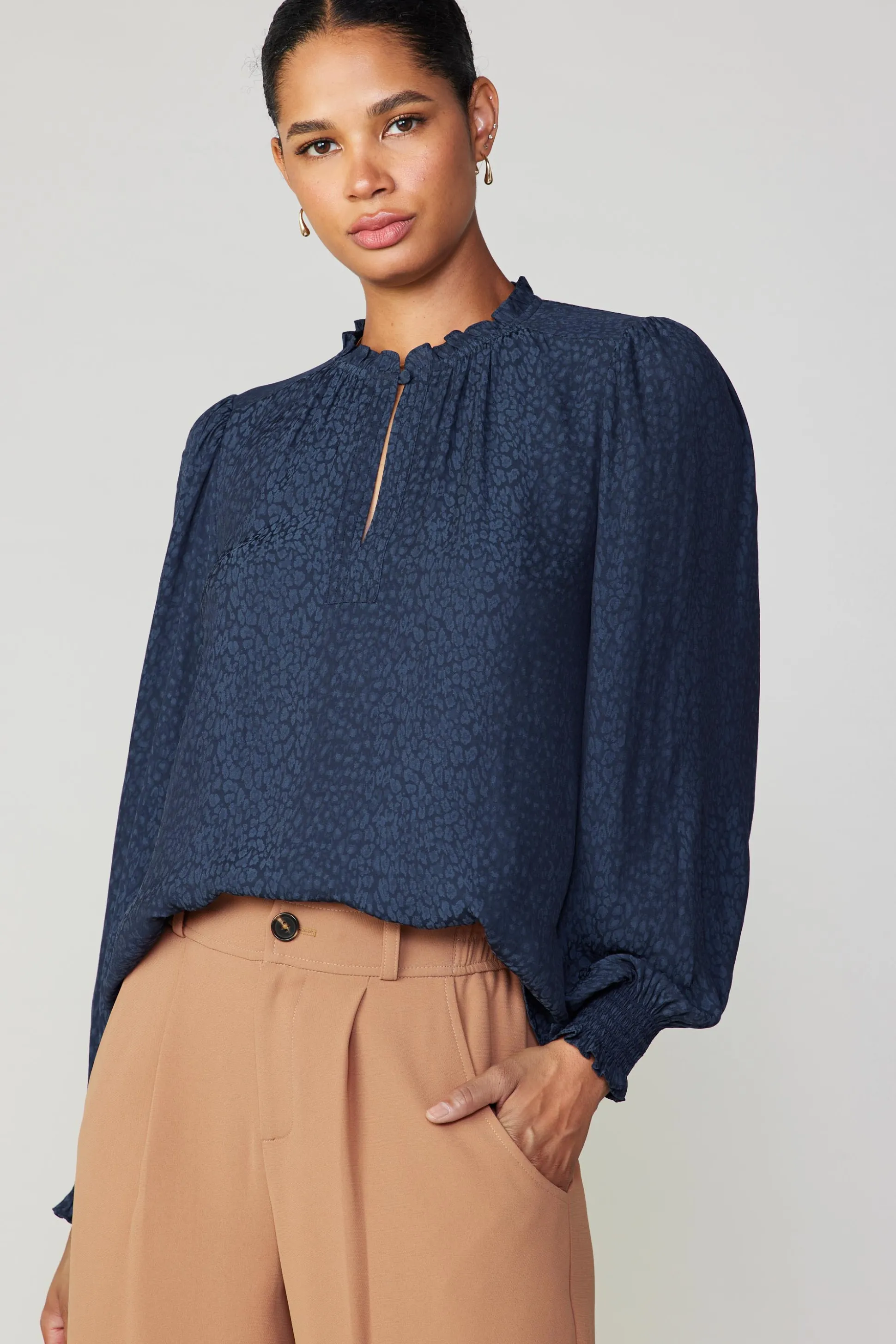 Jacquard Ruffled Neck Blouse<Current Air Hot