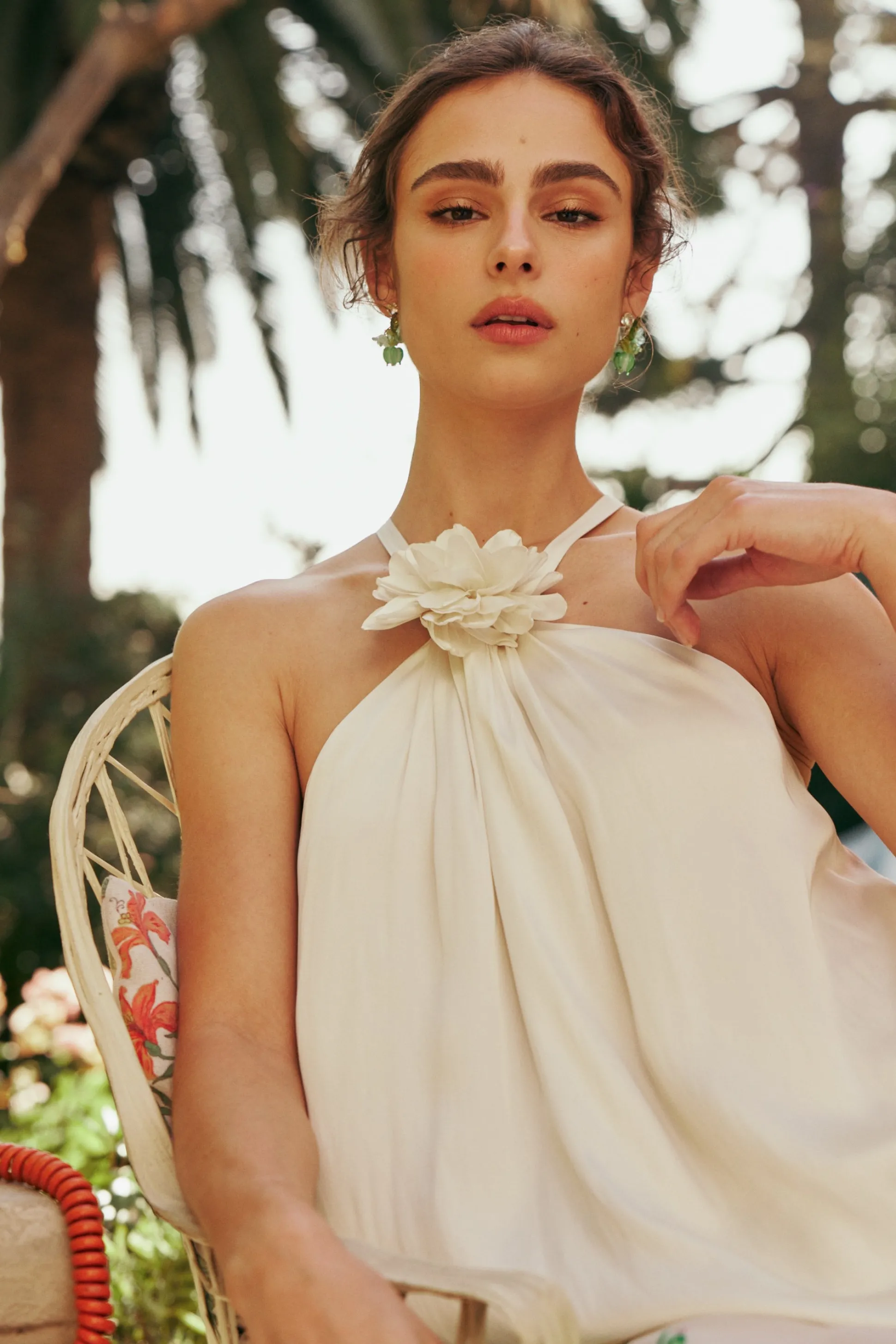 Detachable Rosette Halter Top<Current Air Outlet