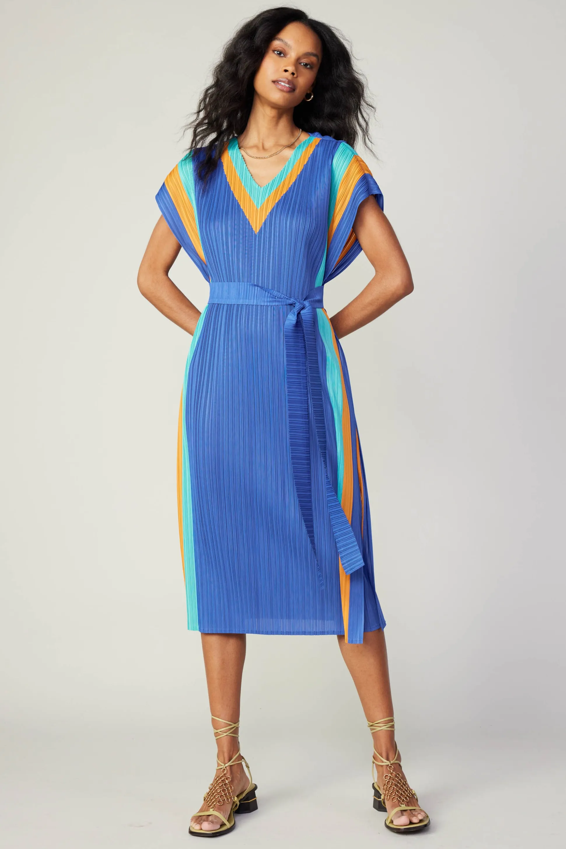 Pleated Border Kaftan Dress<Current Air Clearance