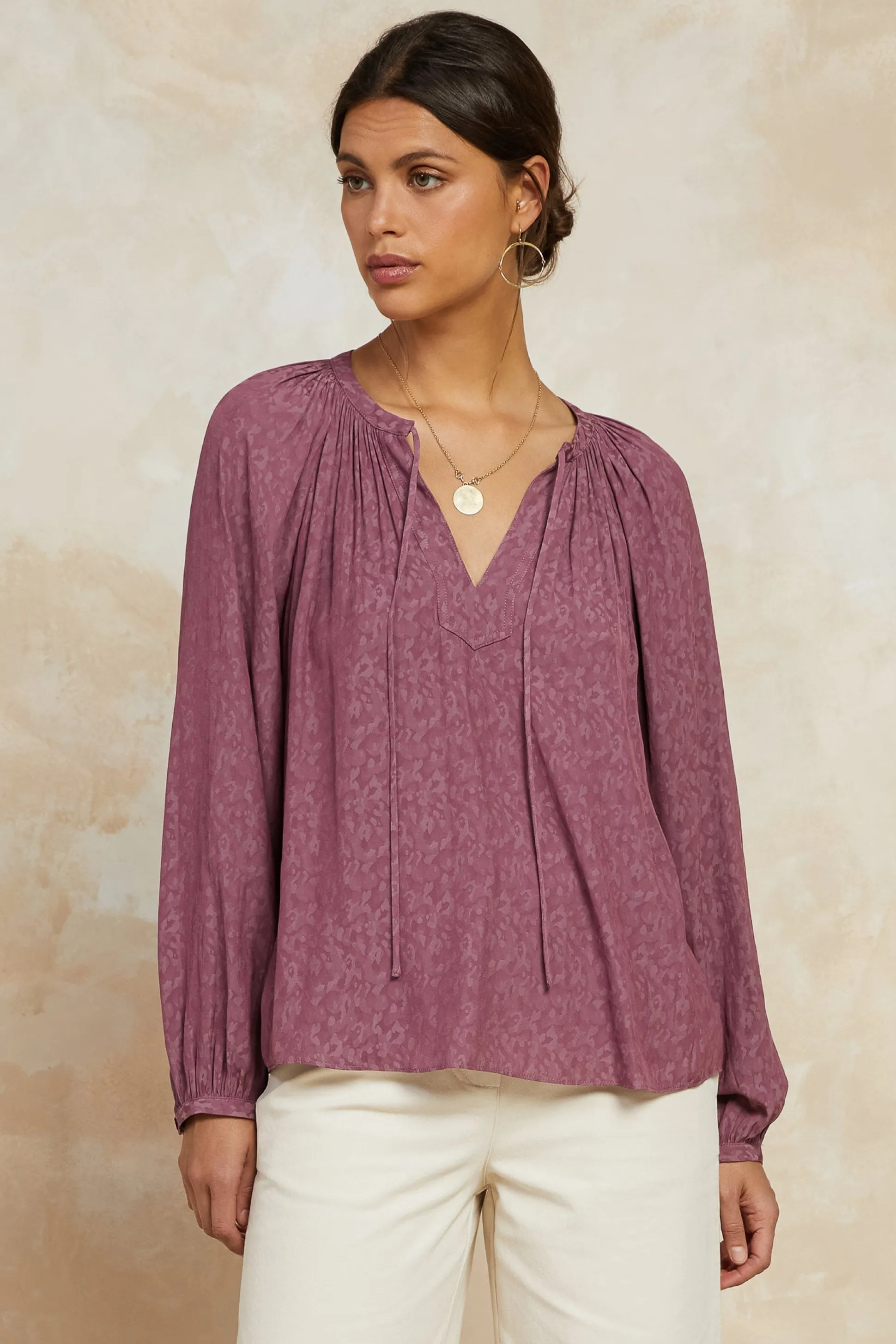 Floral Jacquard Split Neck Top<Current Air Discount