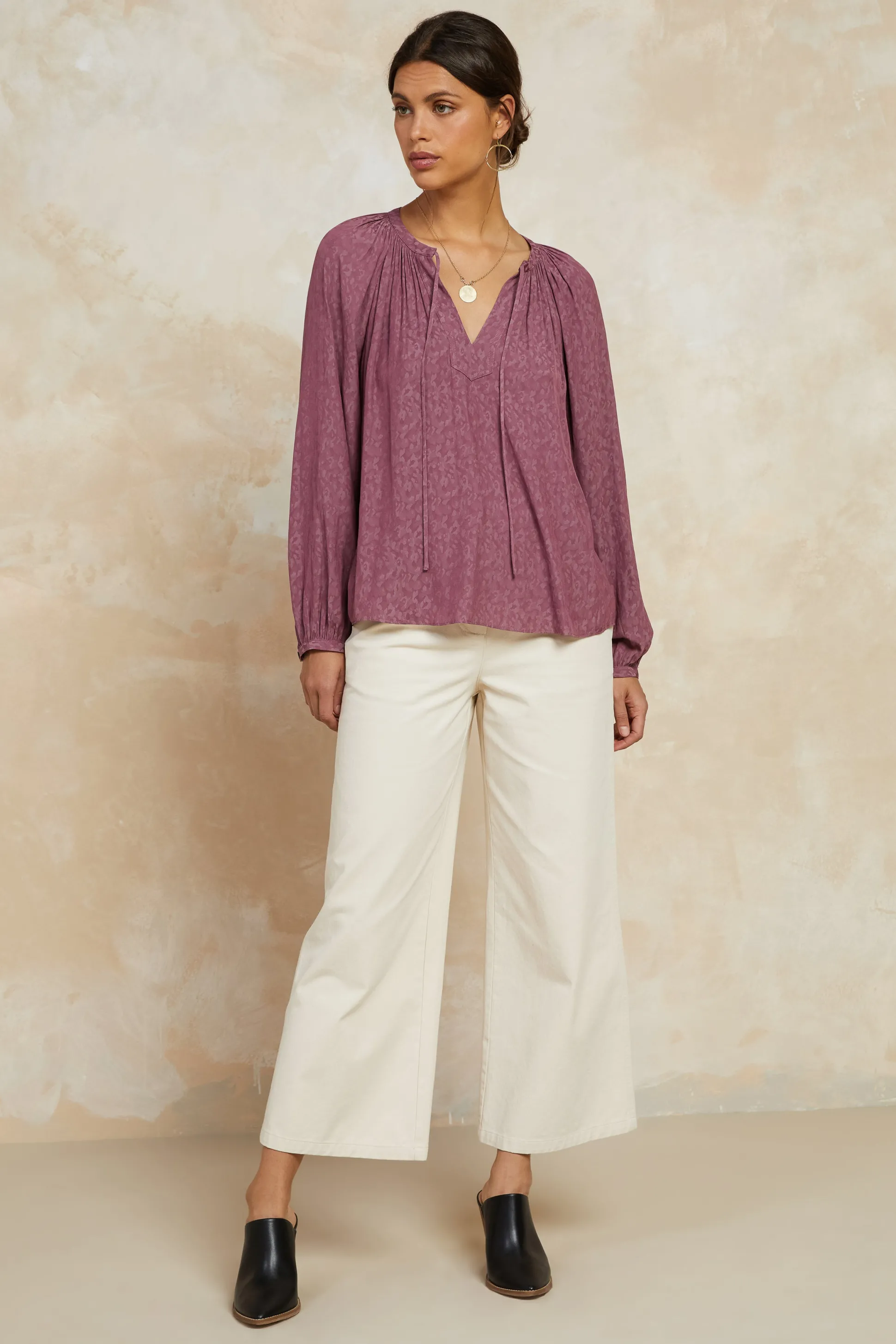 Floral Jacquard Split Neck Top<Current Air Discount