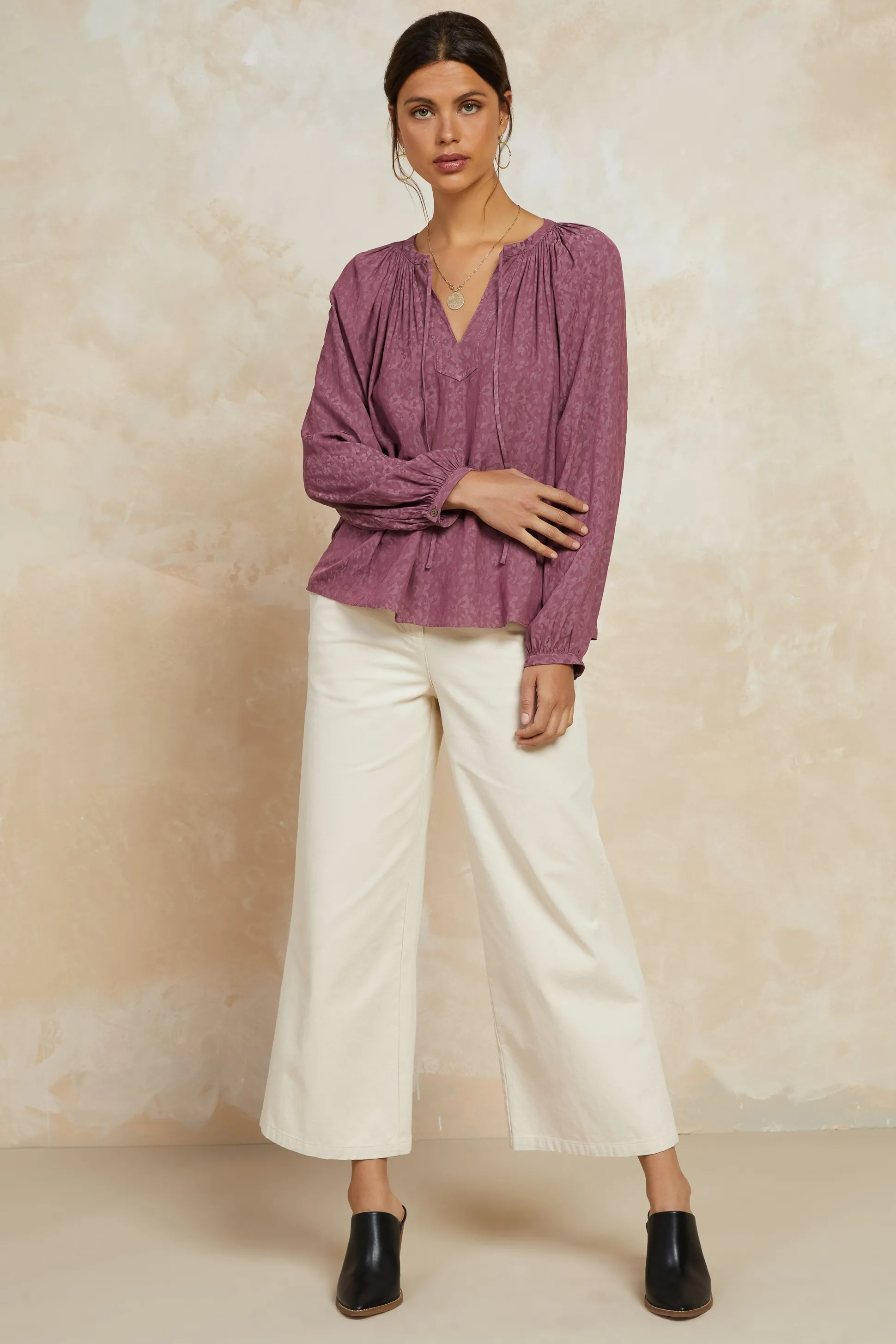 Floral Jacquard Split Neck Top<Current Air Discount