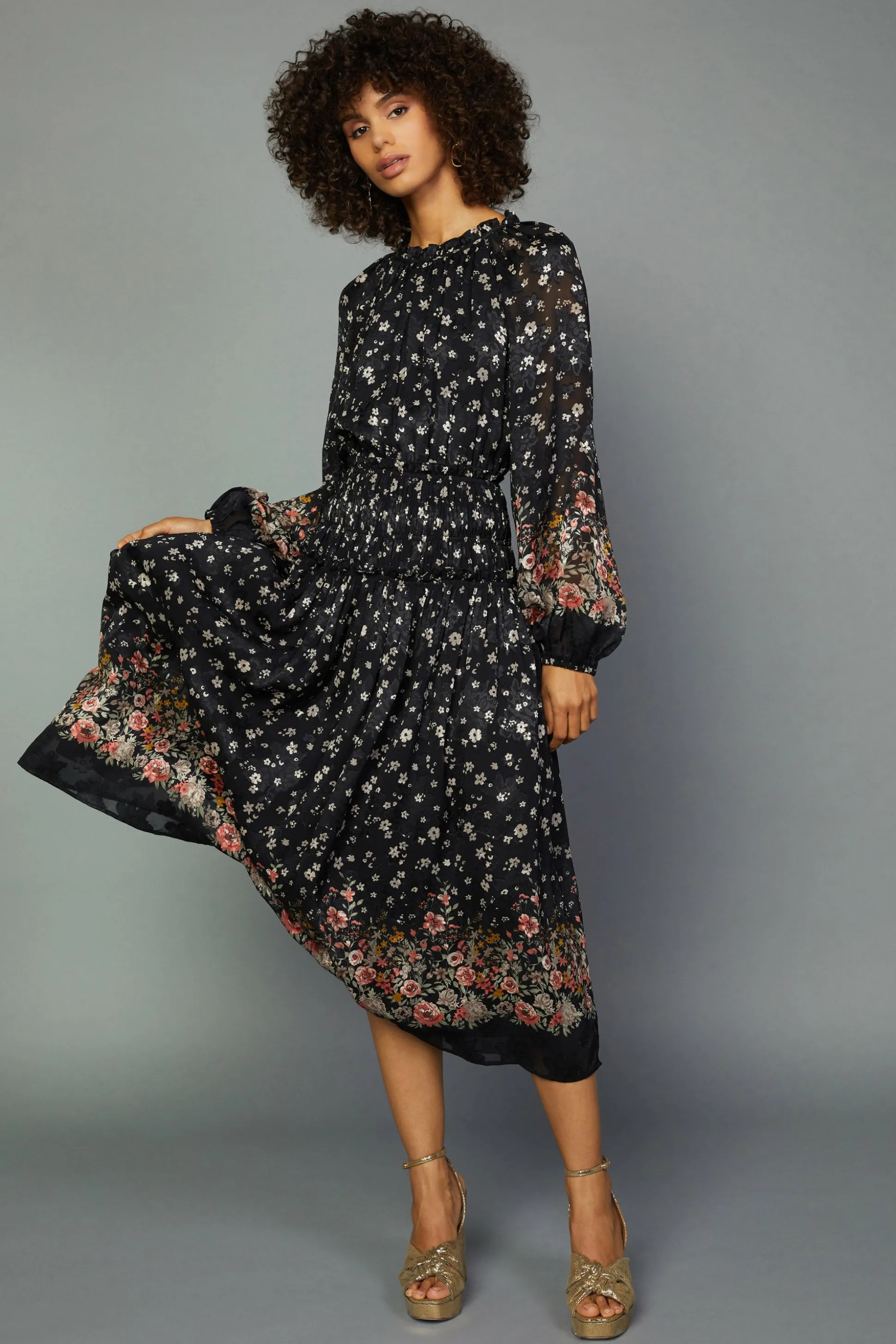 Floral Smocked Midi Dress<Current Air Best