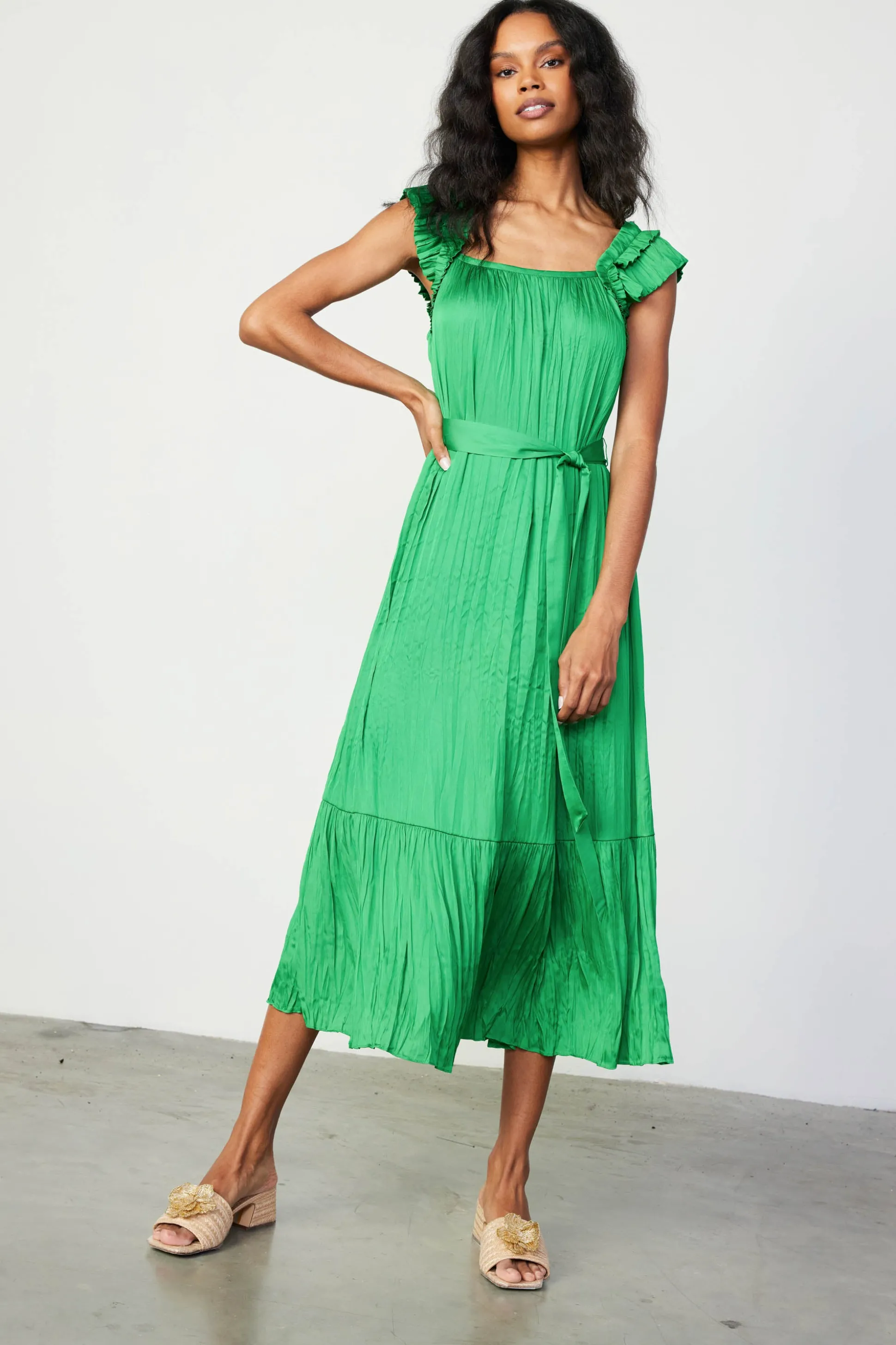 Crinkled Ruffled Shoulder Midi Dress<Current Air Online