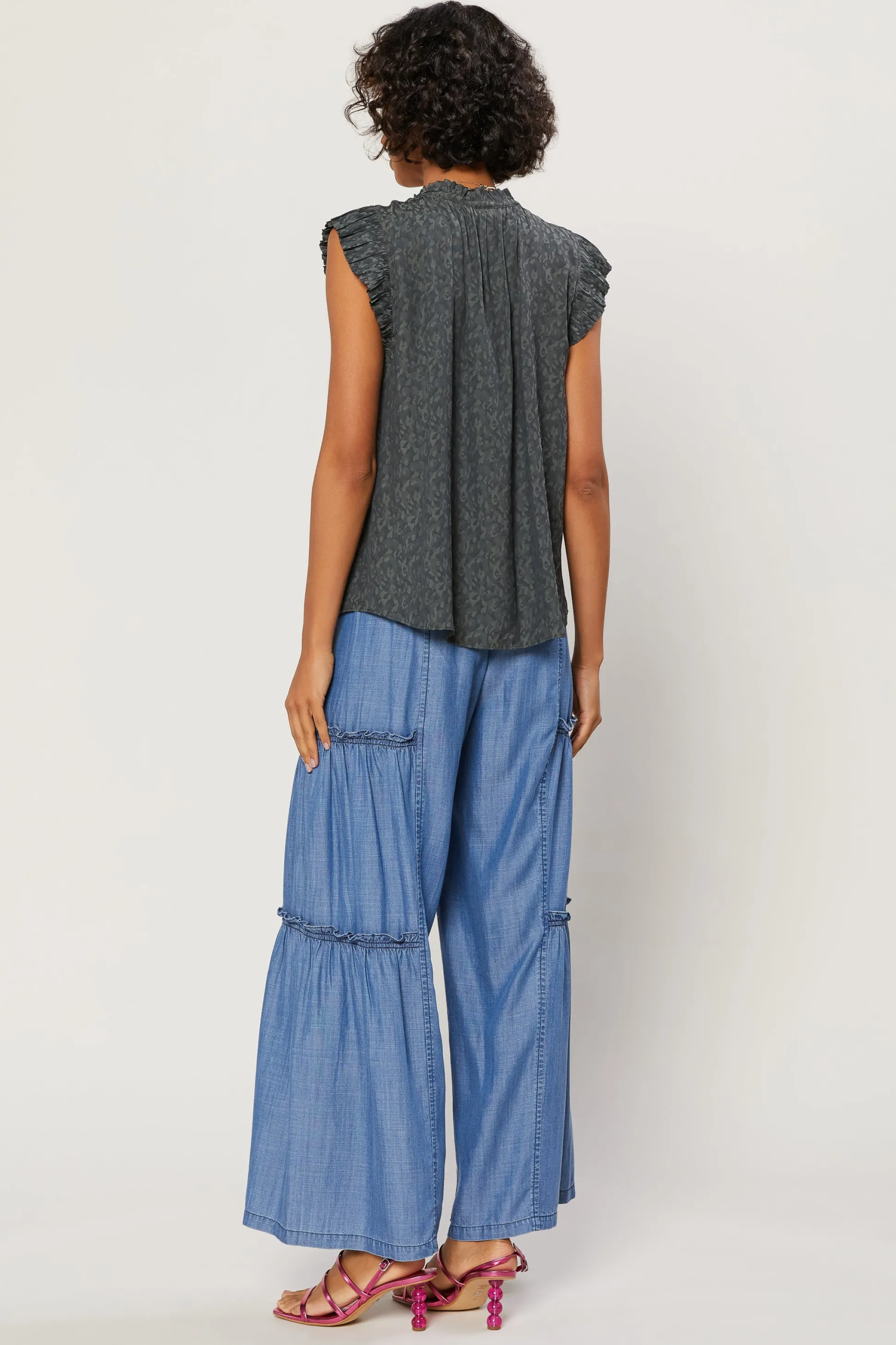 Margot Jacquard Pleated Sleeve Blouse<Current Air Discount