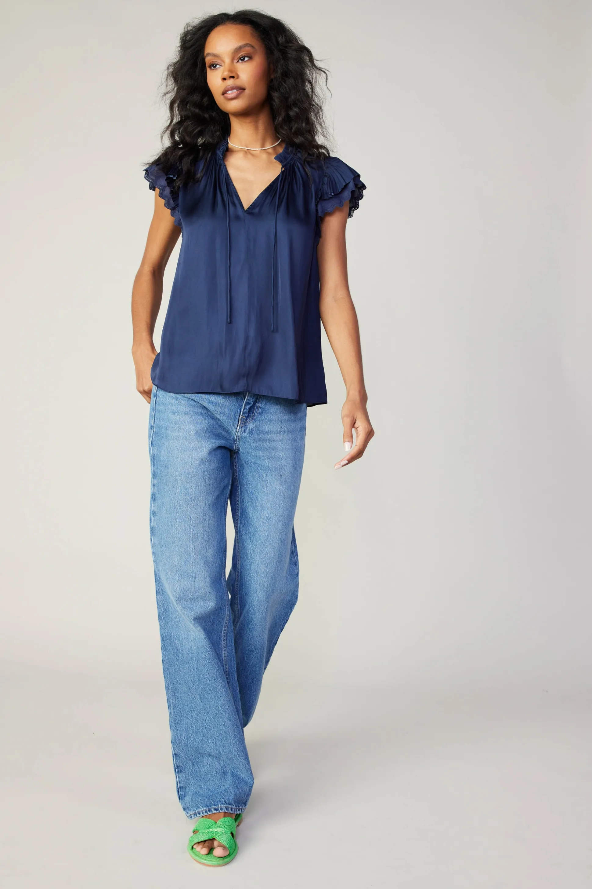 Layered Lace Sleeve Top<Current Air Discount