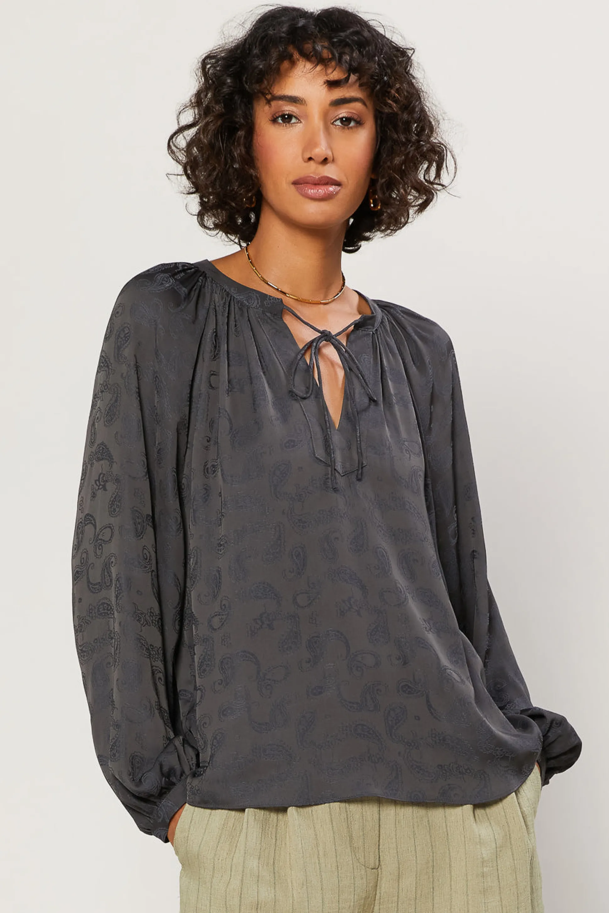 Paisley Split Neck Top<Current Air Discount