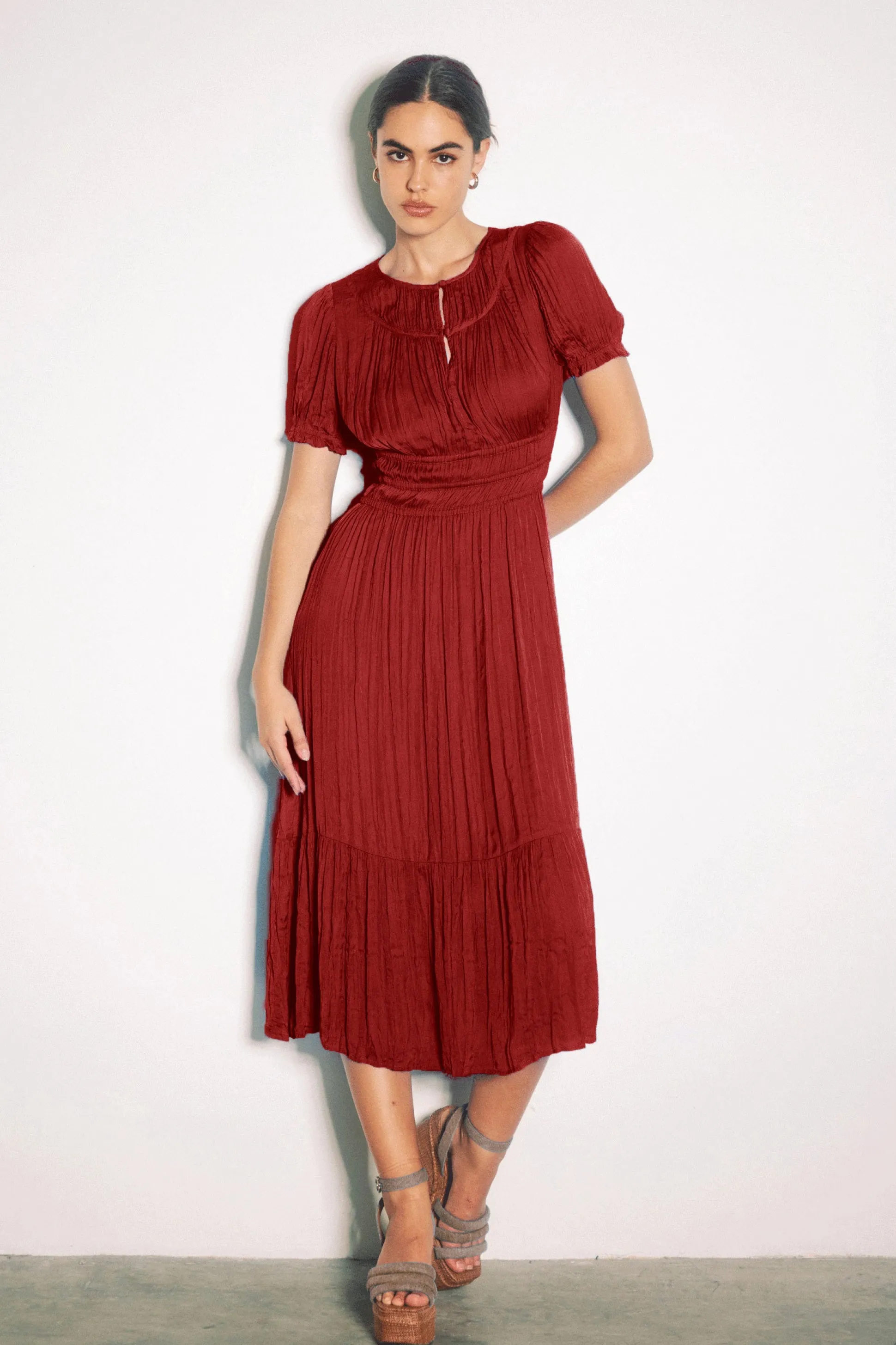 Brooklyn Pleated Midi Dress<Current Air Hot