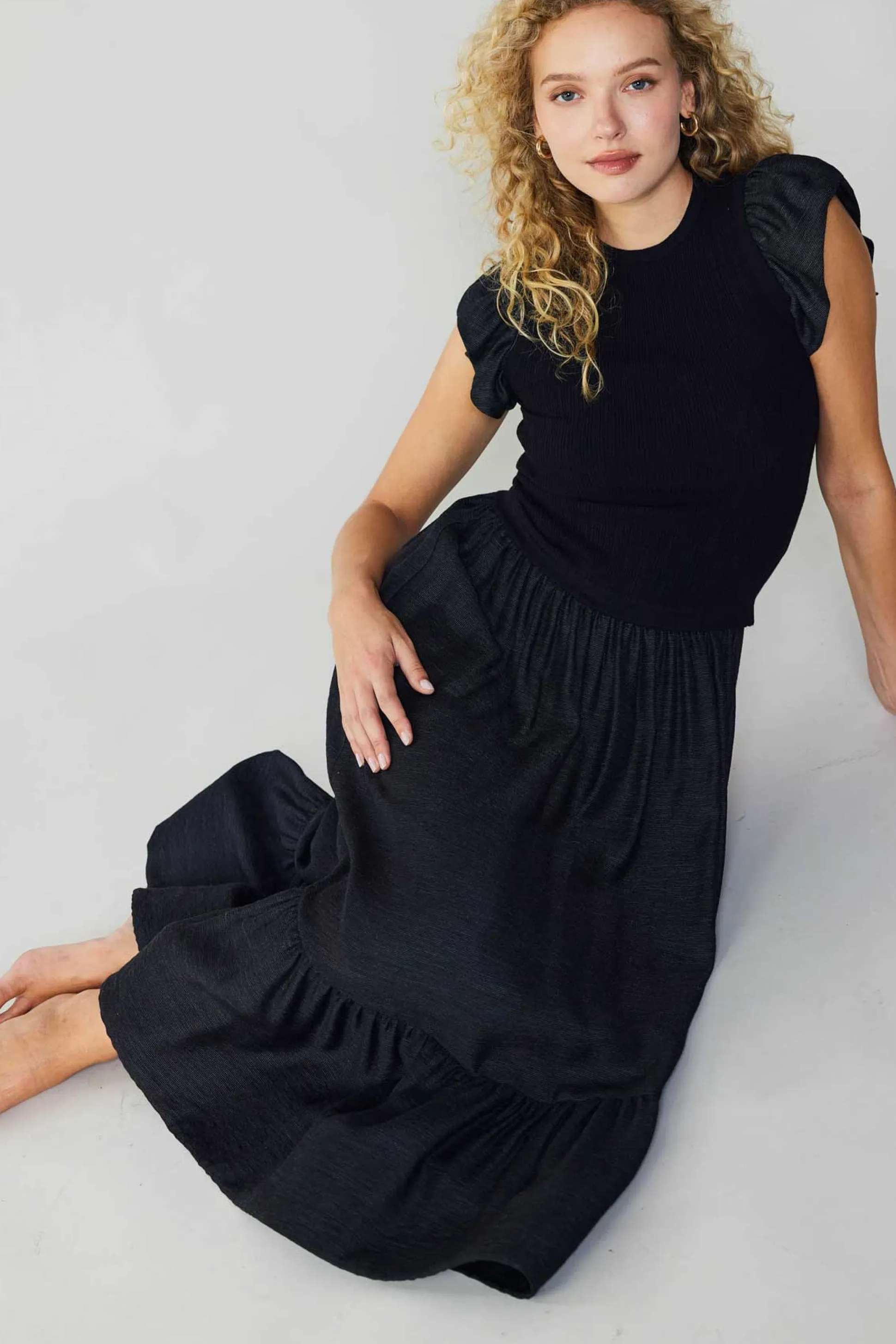 Ruffled Sleeve Sweater Dress<Current Air Best