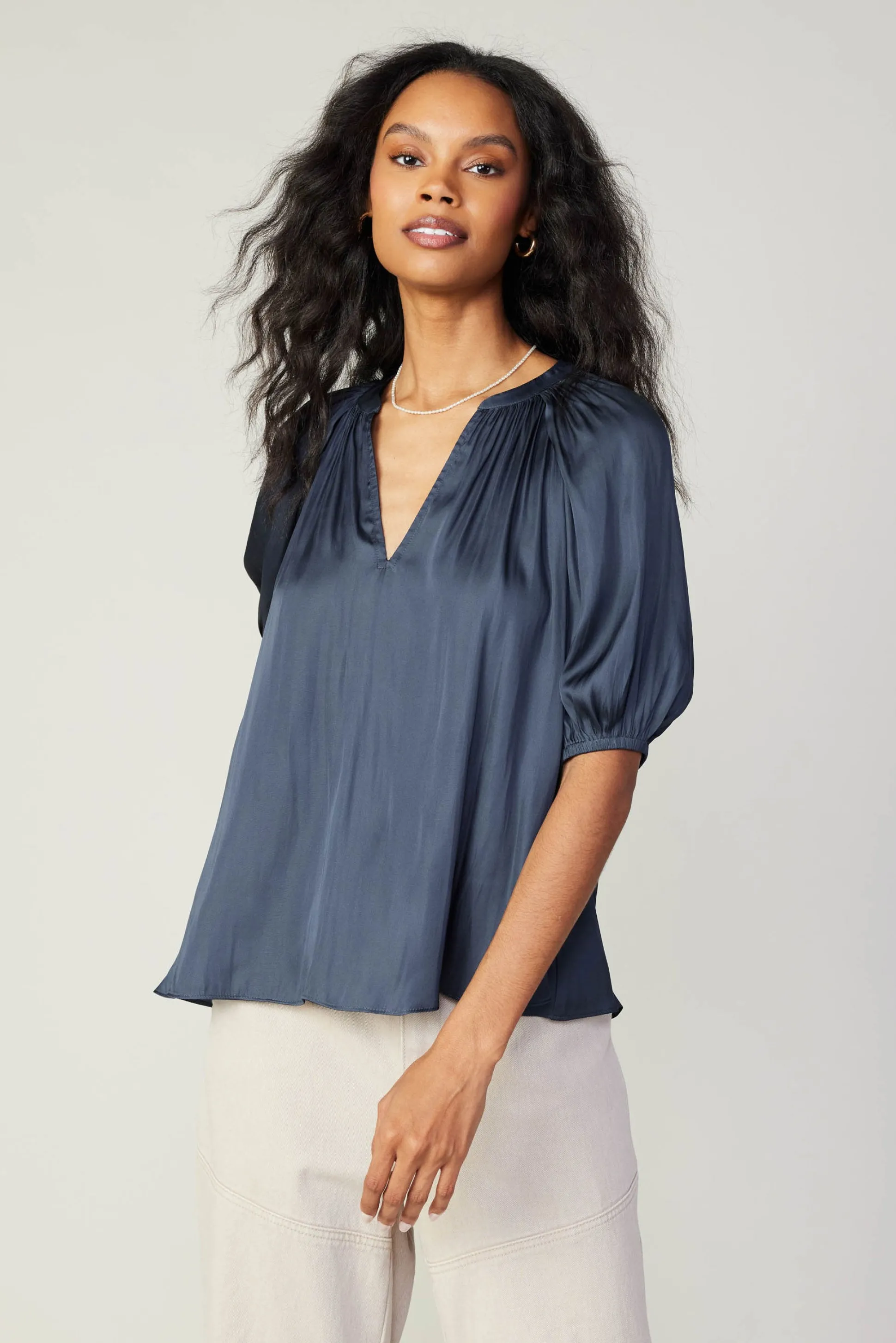Gathered Neckline Blouse<Current Air Clearance