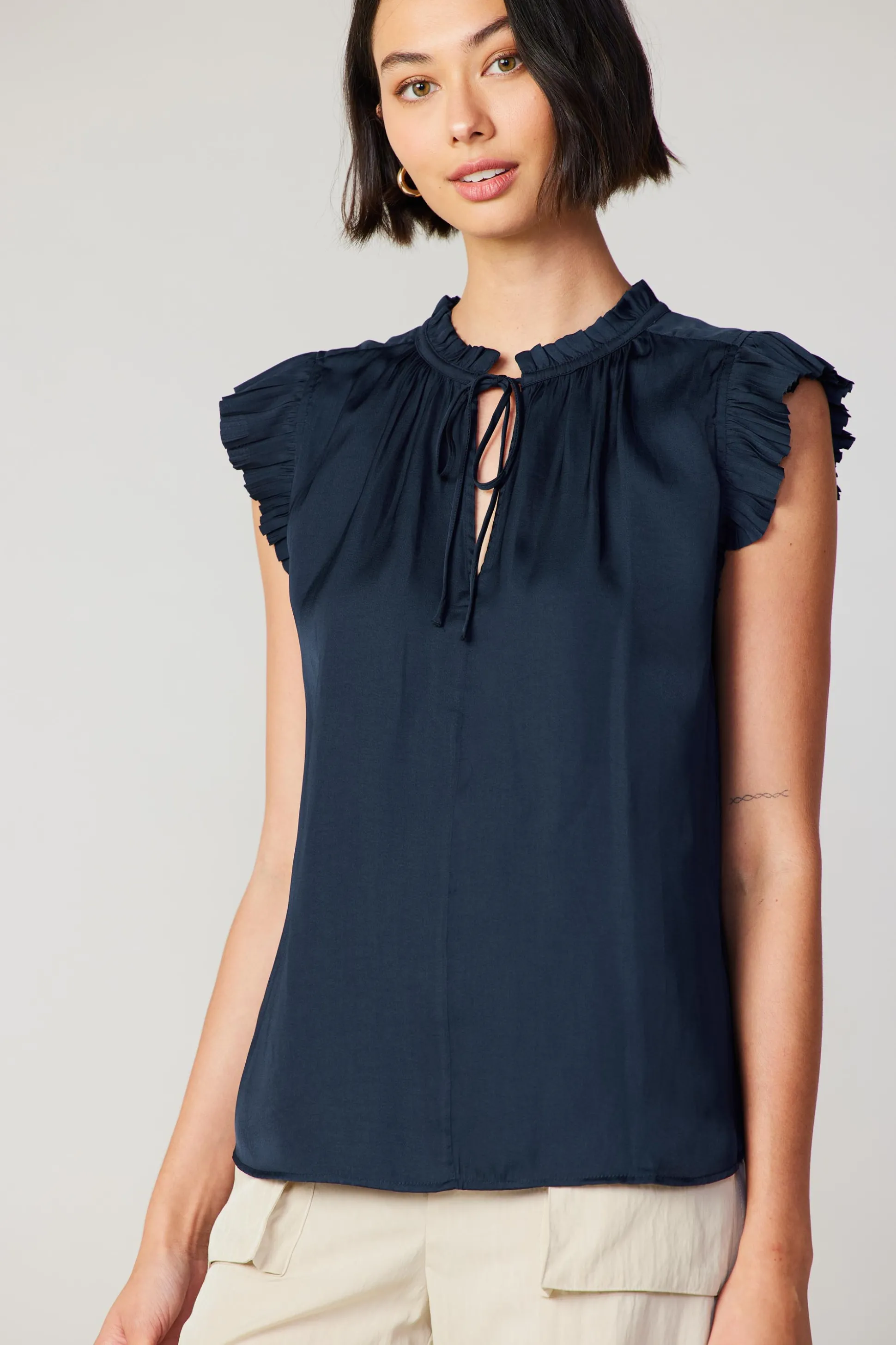 Margot Pleated Sleeve Blouse<Current Air Online