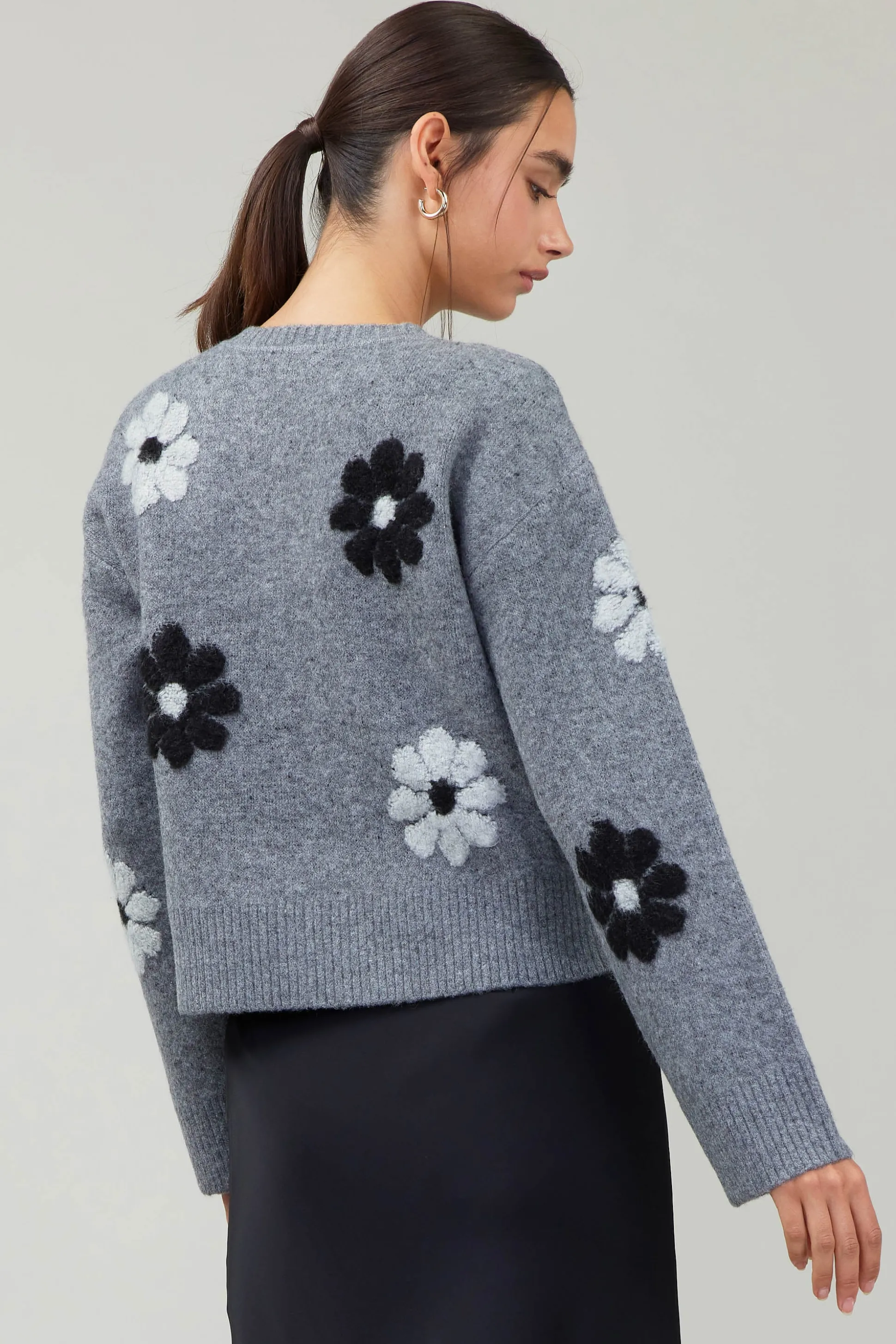 Daisy Embroidered Sweater<Current Air Outlet
