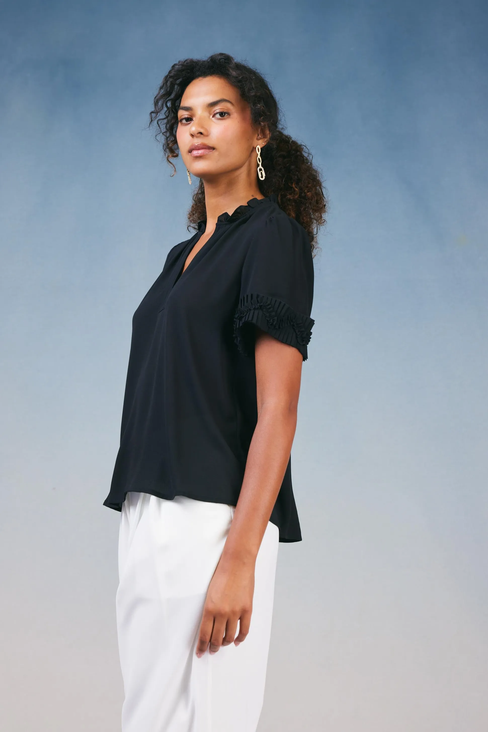 Ruffled Trim Blouse<Current Air Hot